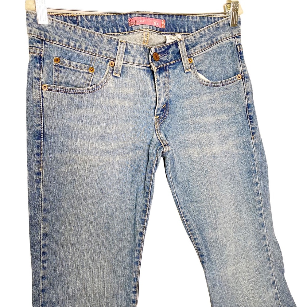 COPY - Levi’s Too Super Low Flare Jeans Women’s 9M - Picture 3 of 6